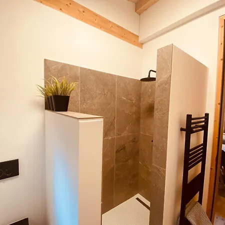 Gaestehaeuschen Mit Kamin Apartment Gauting